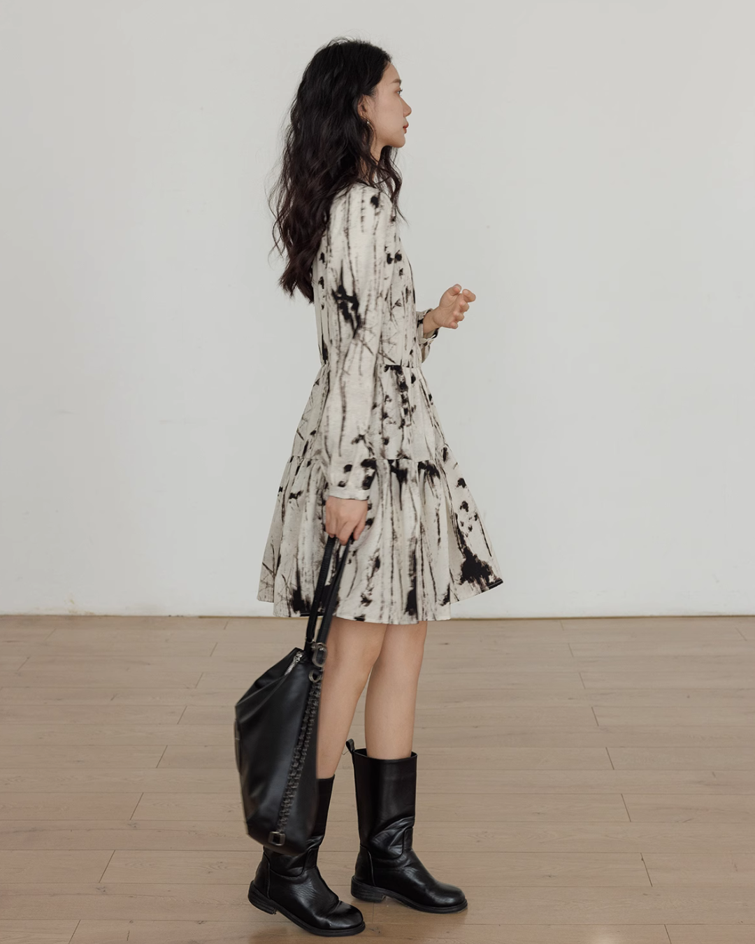 V-Neck Design Print Flare Dress VAS0003