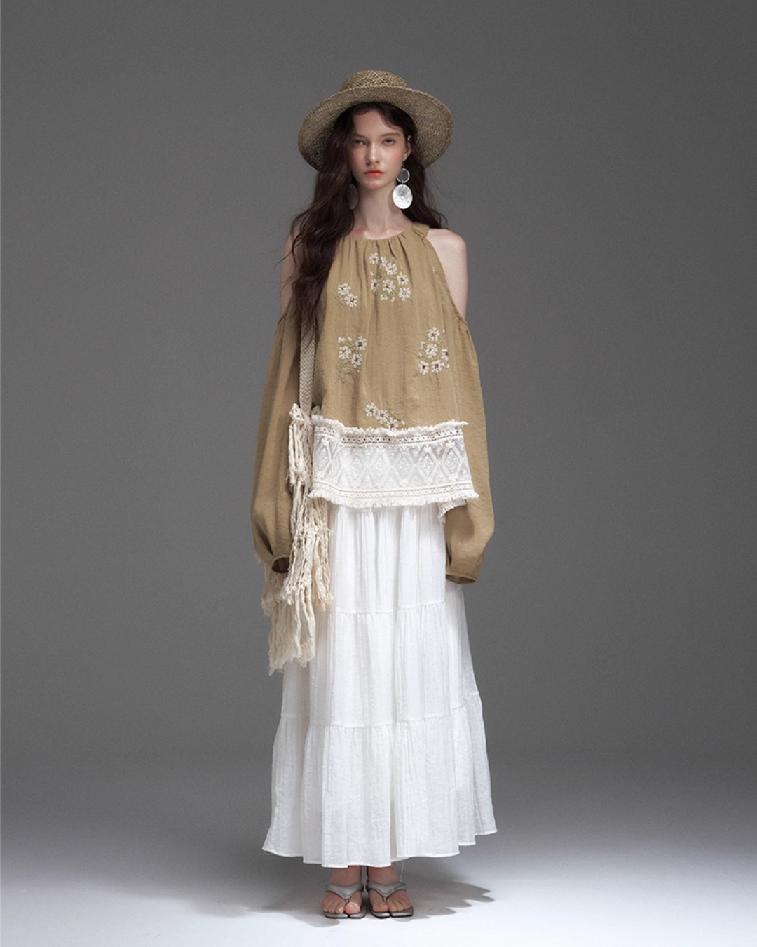 Off-Shoulder Floral Embroidered Top USY0001