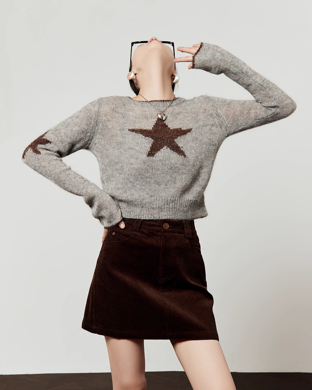 Star Round Neck Knit / A-line Mini Skirt LLA0539