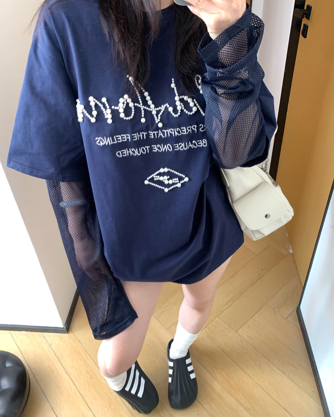 Pearl Logo Mesh Sleeve Tops YLS0824