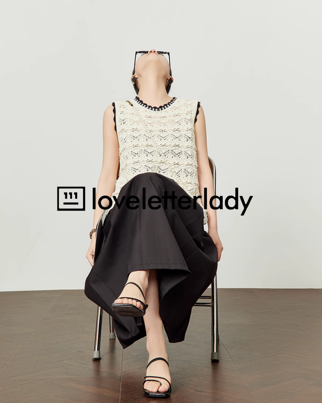 Punching Sleeveless Summer Knit LLA0425