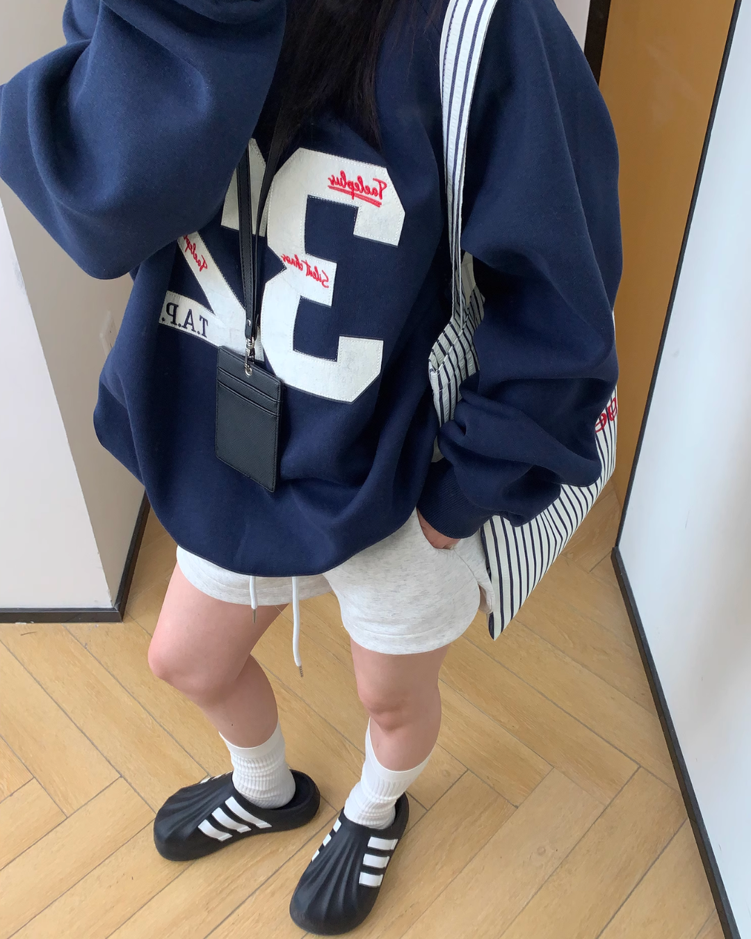 Number Logo Sweat Top YLS0827