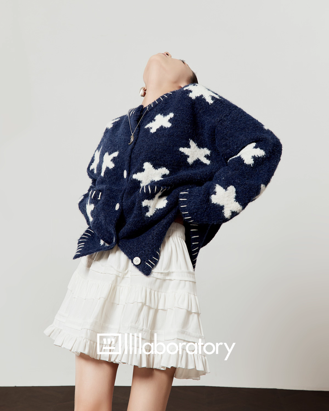 Star Jacquard Round Neck Cardigan / Tiered Design Skirt LLA0529