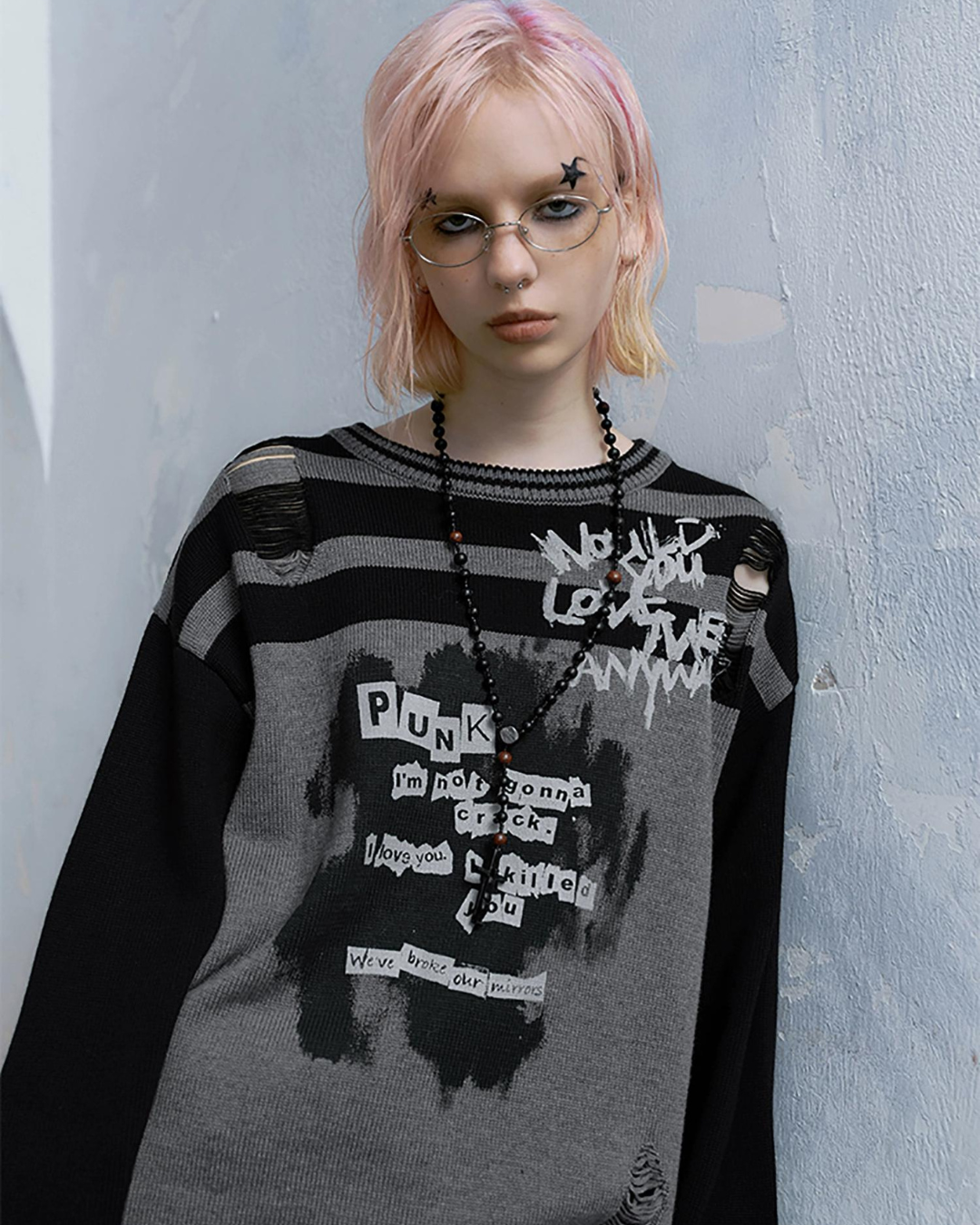 Striped Ripped Graffiti Sweater CEN0025