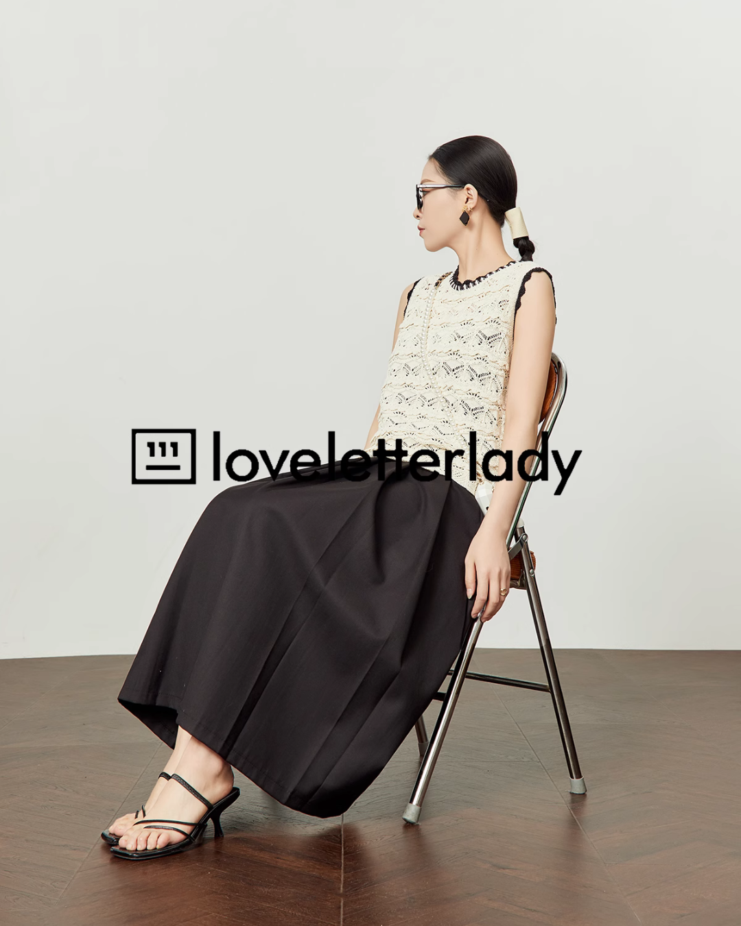 Punching Sleeveless Summer Knit LLA0425