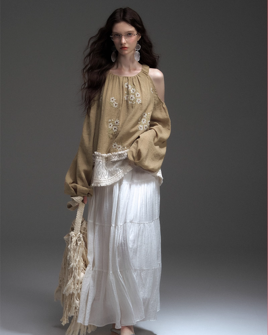 Off-Shoulder Floral Embroidered Top USY0001