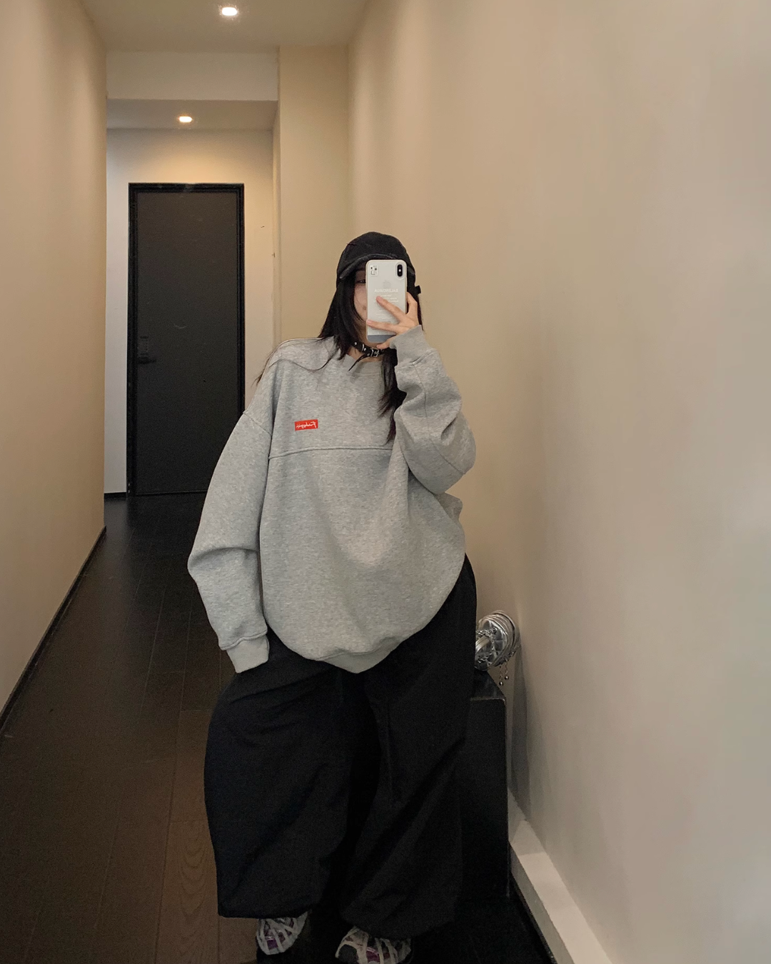 Lazy Embroidered Crewneck Sweatshirt YLS0432