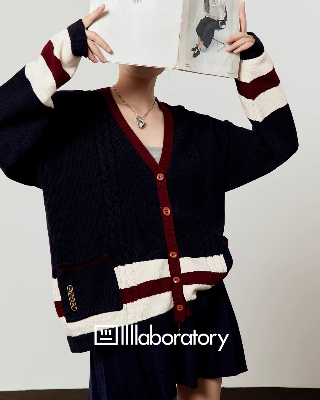 V-Neck Knit Cardigan/A-Line Mini Skirt LLA0579