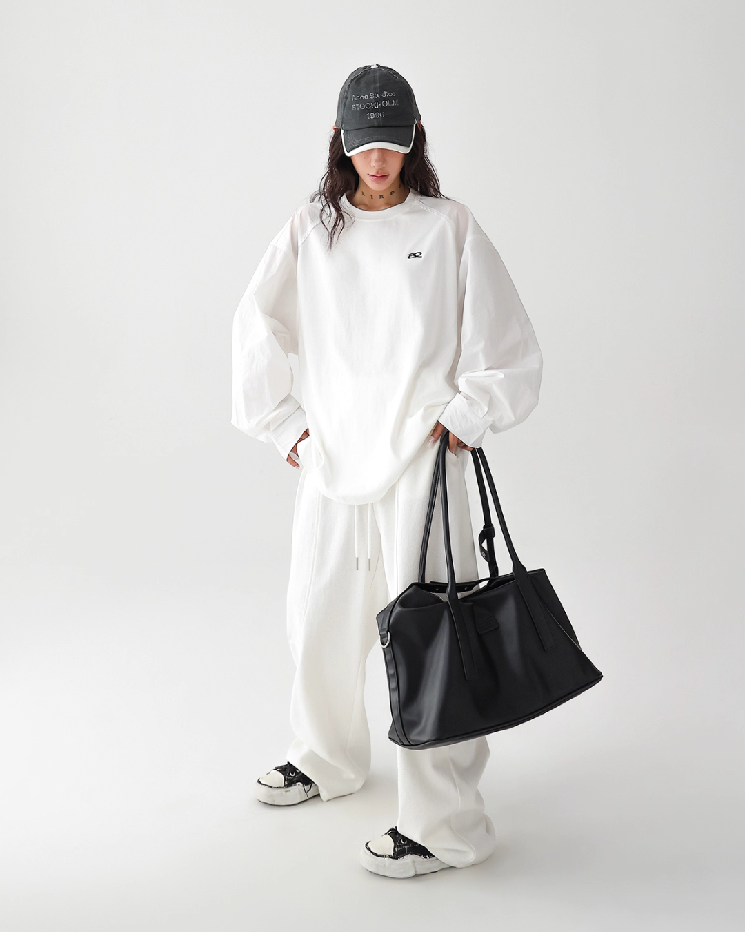 One Point Logo Big Silhouette T-Shirt ACS0289