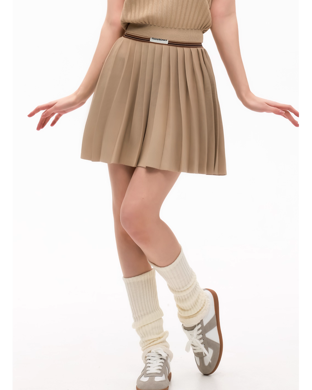 Polo Rib Knit Top / Pleated Skirt MDB0001