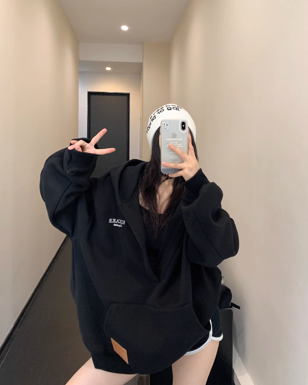 V-Neck Volume Sweat Hoodie YLS0347