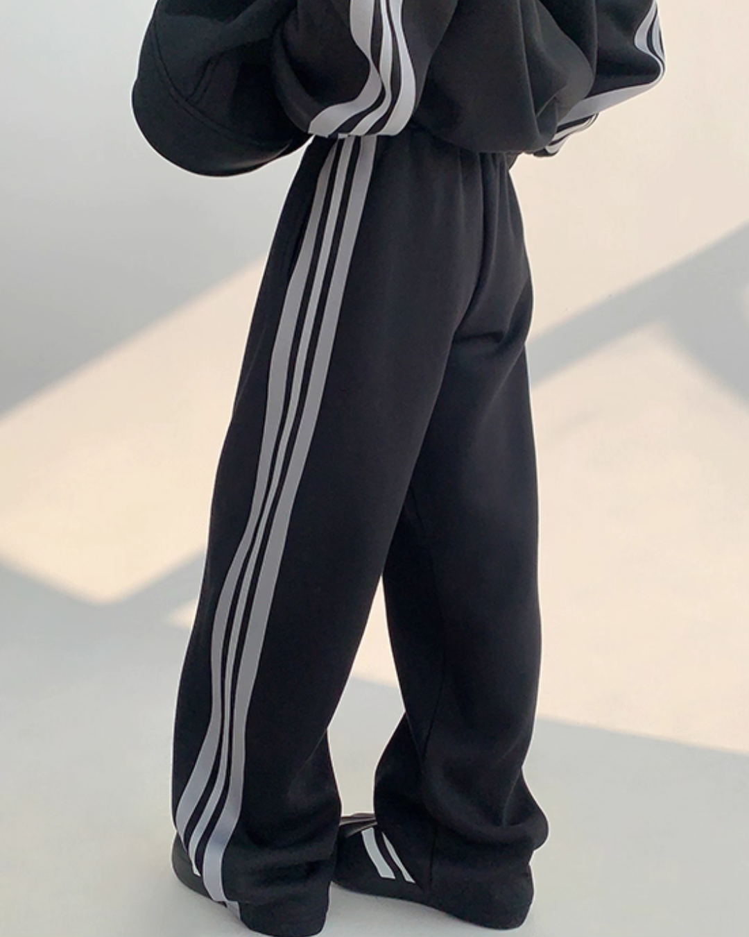Sideline Stand Neck Jacket / Loose Pants YLS0963