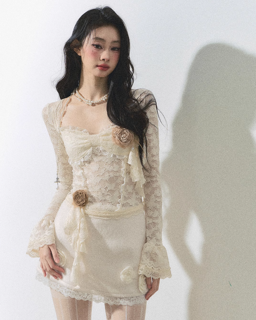Rose motif lace sleeve dress LAS0025