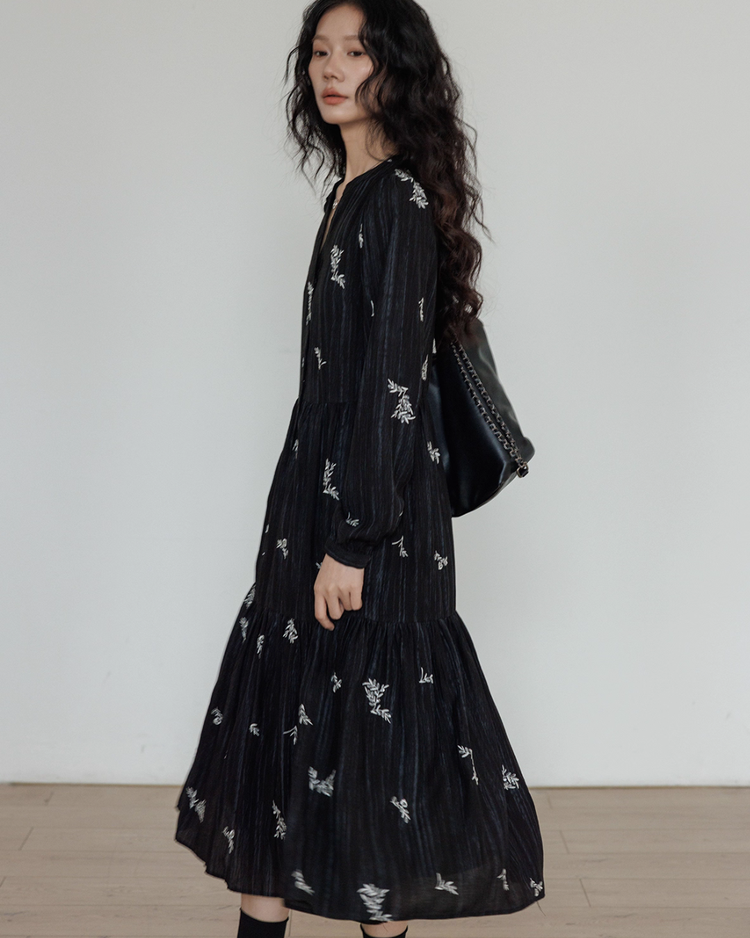 V-Neck Little Black Dress VAS0148