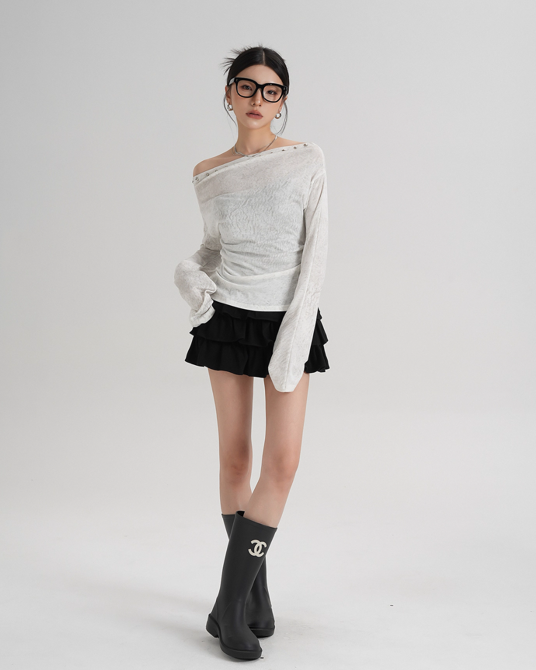 Off-Shoulder Long Sleeve Top SRS0354