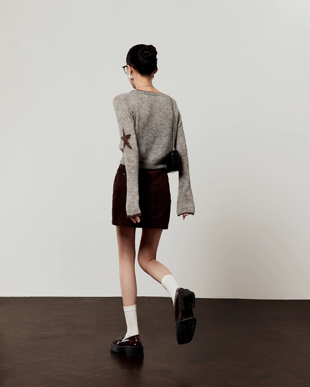Star Round Neck Knit / A-line Mini Skirt LLA0539