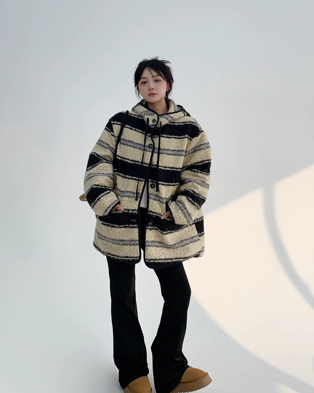 Border Hood Big Jacket YLS0578