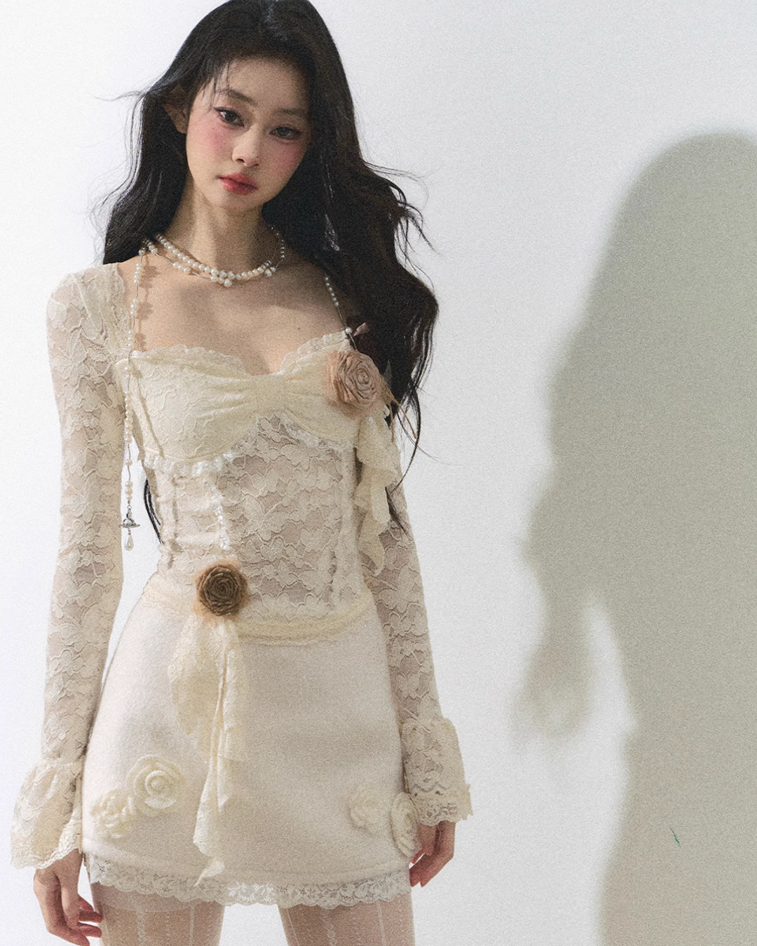 Rose motif lace sleeve dress LAS0025