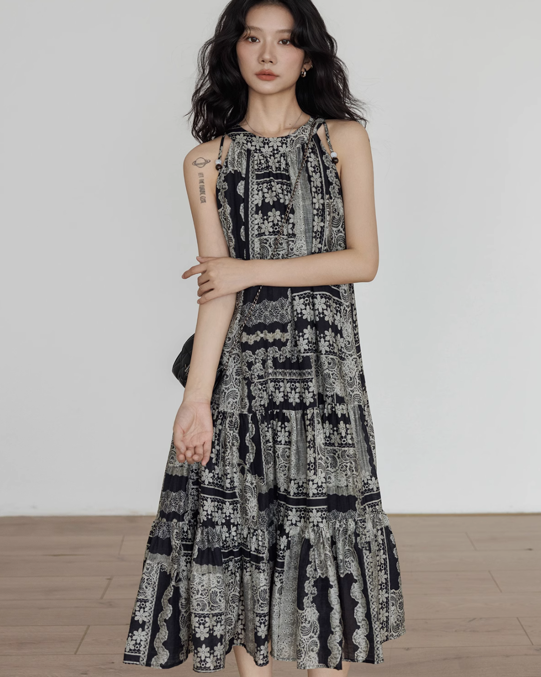Halter Neck Resort Floral Dress VAS0053