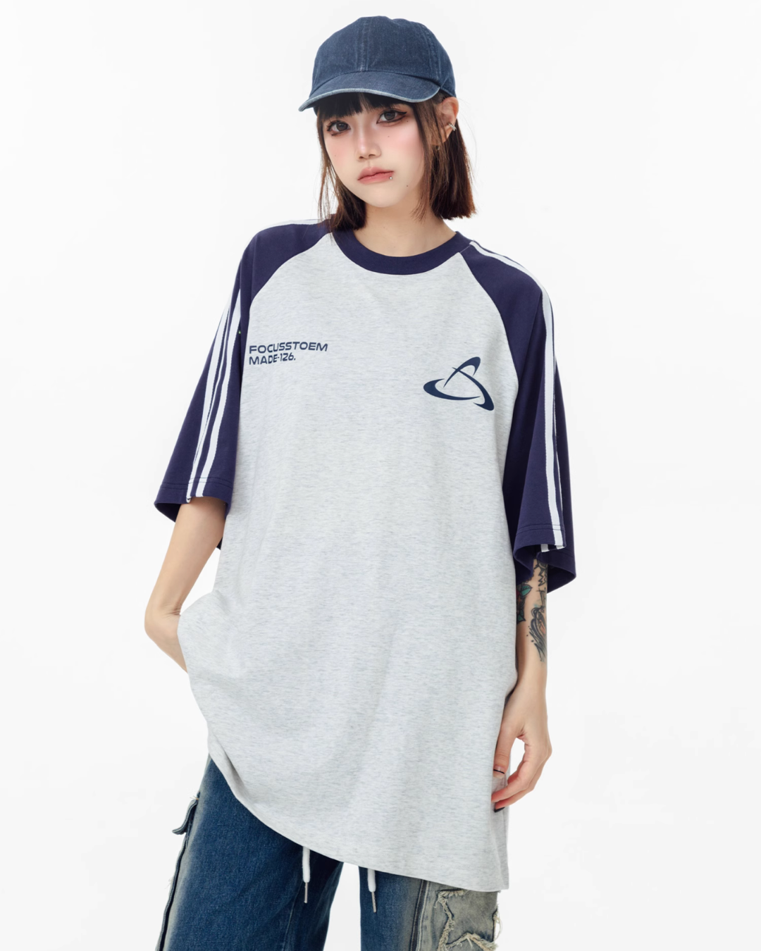 Bicolor Raglan Sleeve T-Shirt AXN0003