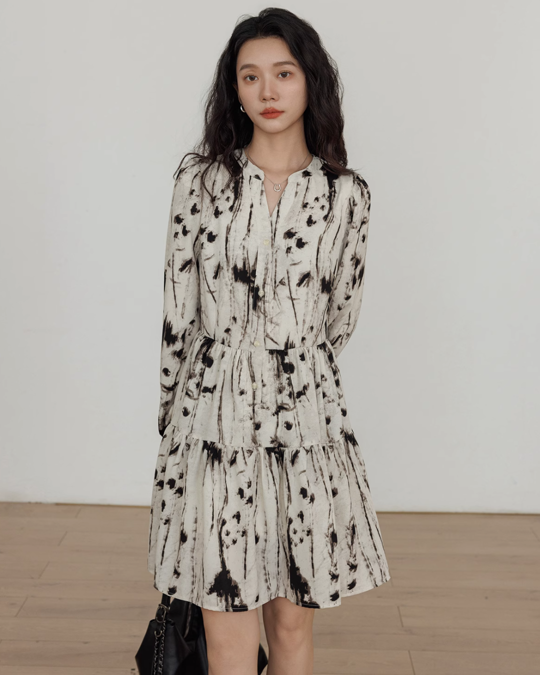 V-Neck Design Print Flare Dress VAS0003