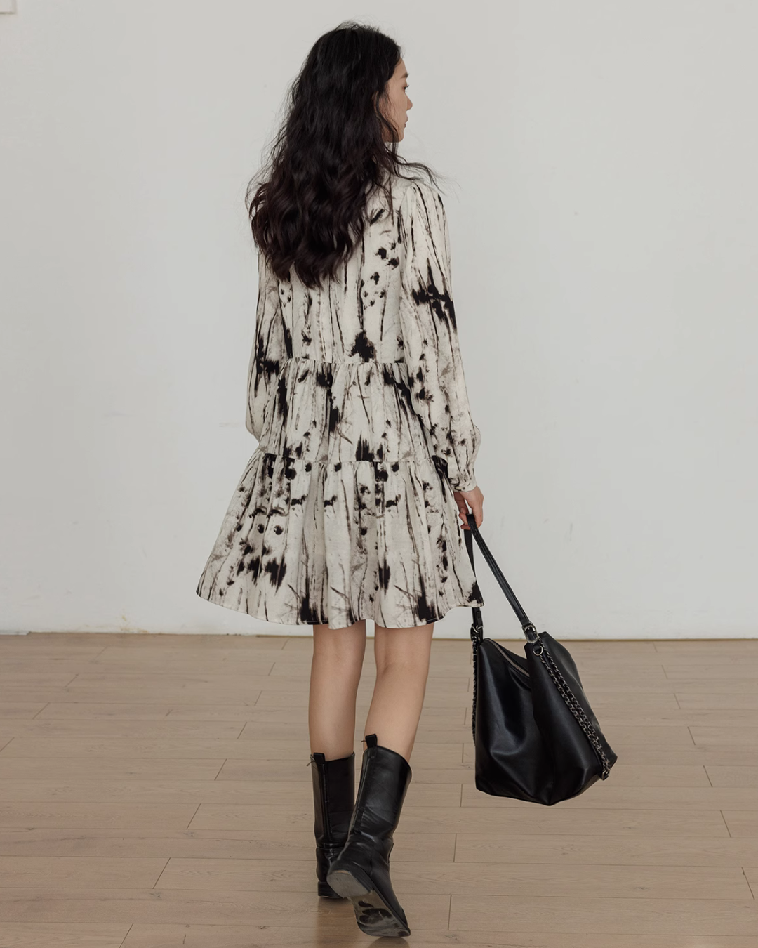 V-Neck Design Print Flare Dress VAS0003