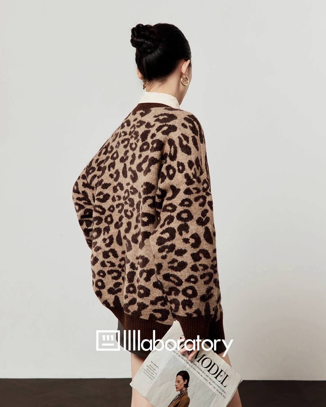 V-Neck Leopard Knit Cardigan / Leather Mini Skirt / Apricot Shirt LLA0531