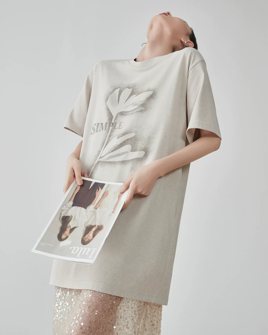 Flower Motif T-Shirt / Sparkling Mesh Skirt FER0151