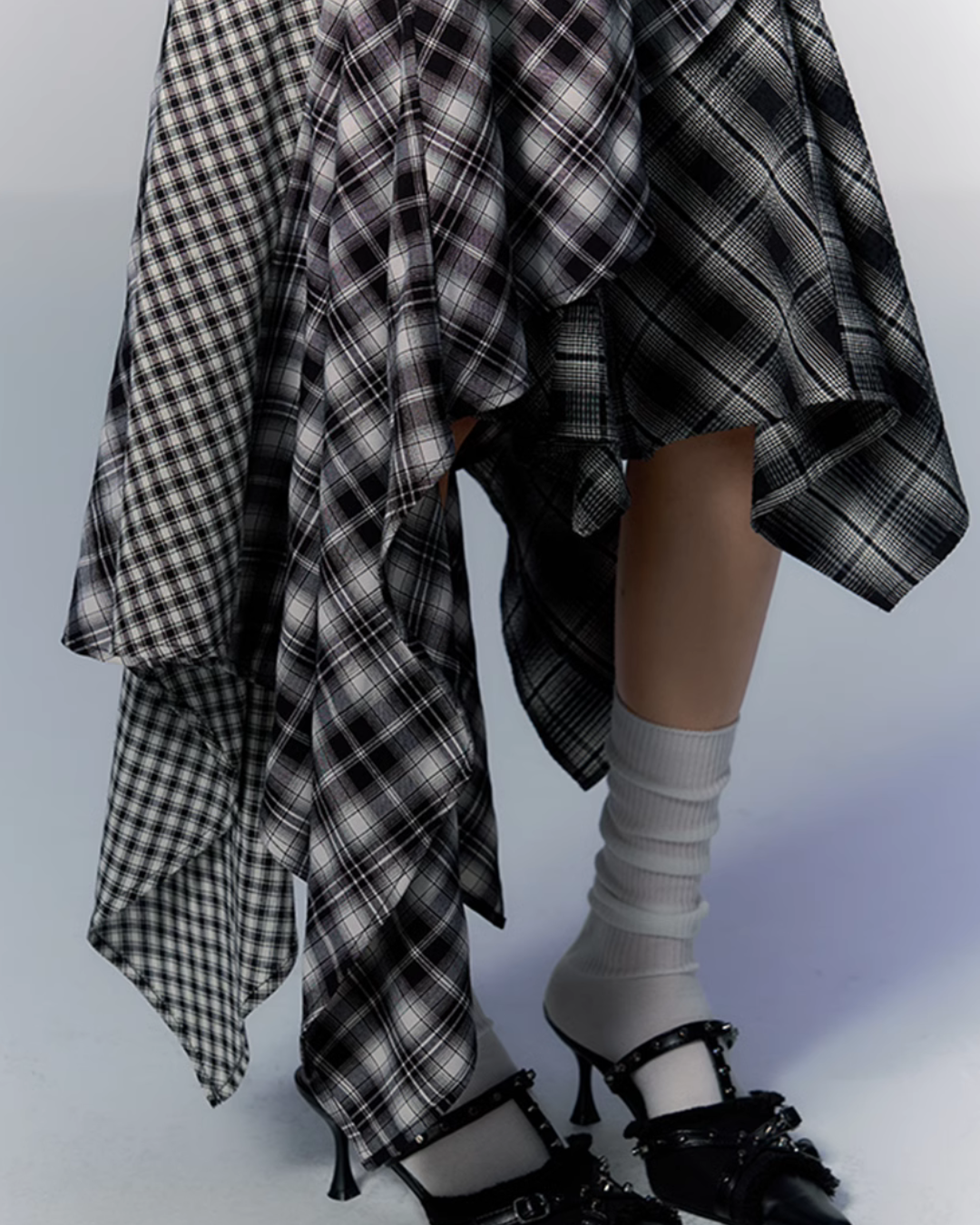 Paid Asymmetrical Long Skirt PUC0013