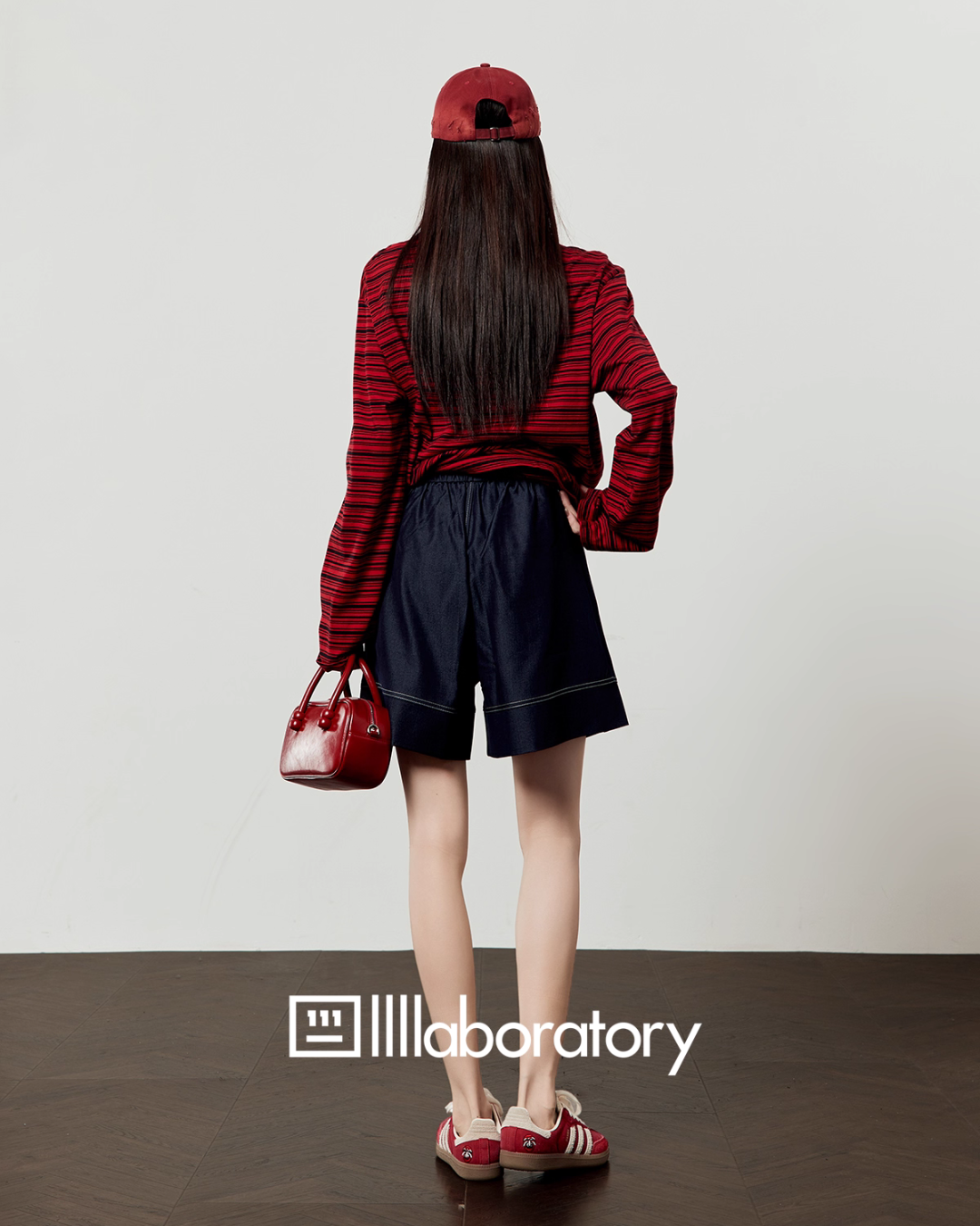 Border Long Sleeve T-Shirt / Relaxed Denim Pants LLA0517
