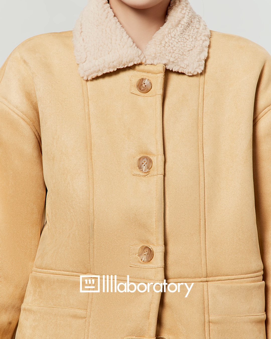 Boa Collar Jacket/Brown Pleated Skirt LLA0555