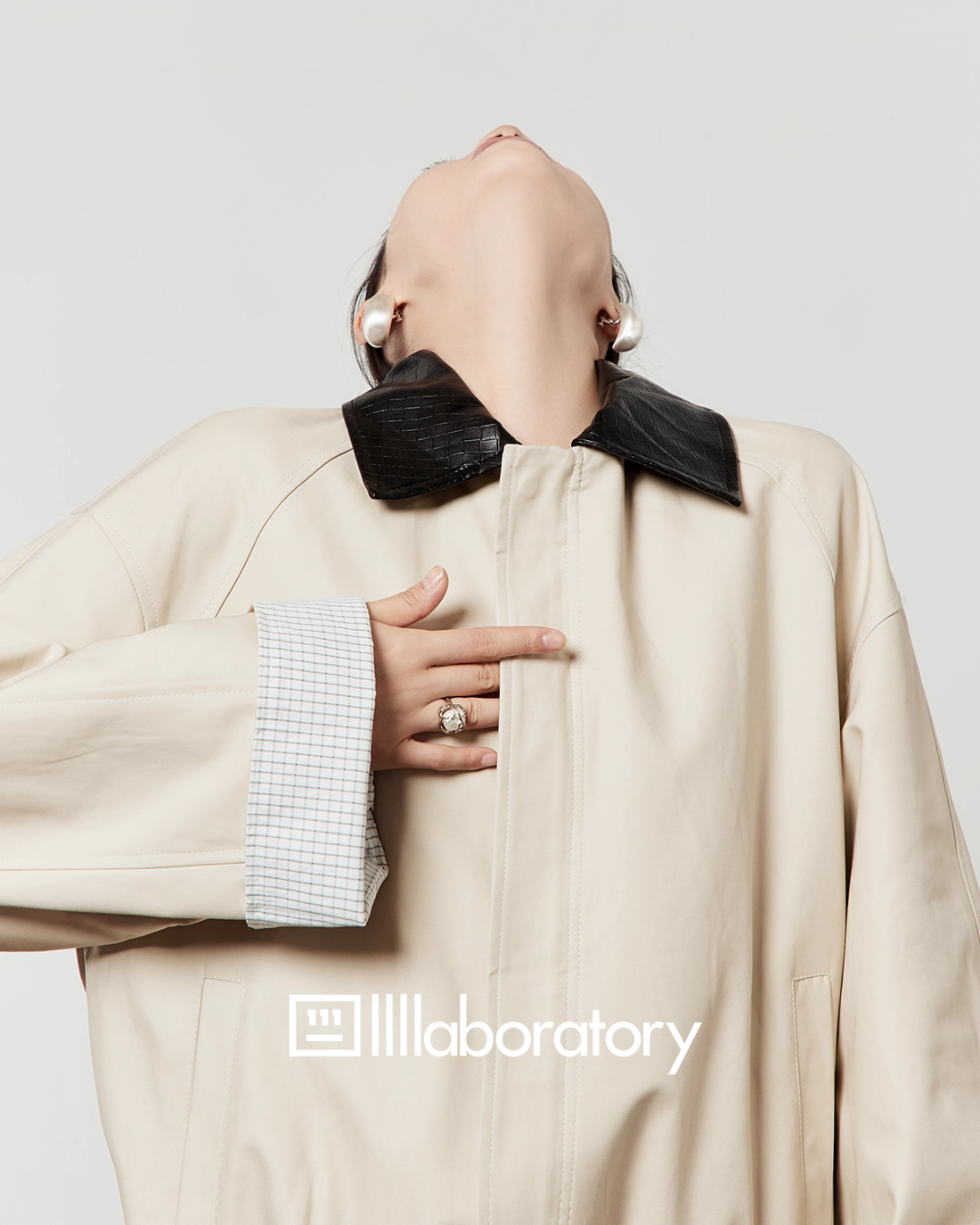 Beige Casual Short Jacket / Trapezoid Mini Skirt LLA0527