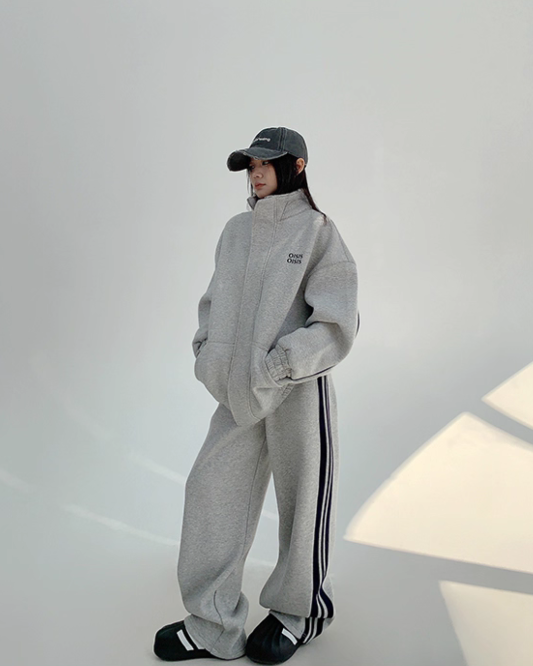Sideline Stand Neck Jacket / Loose Pants YLS0963