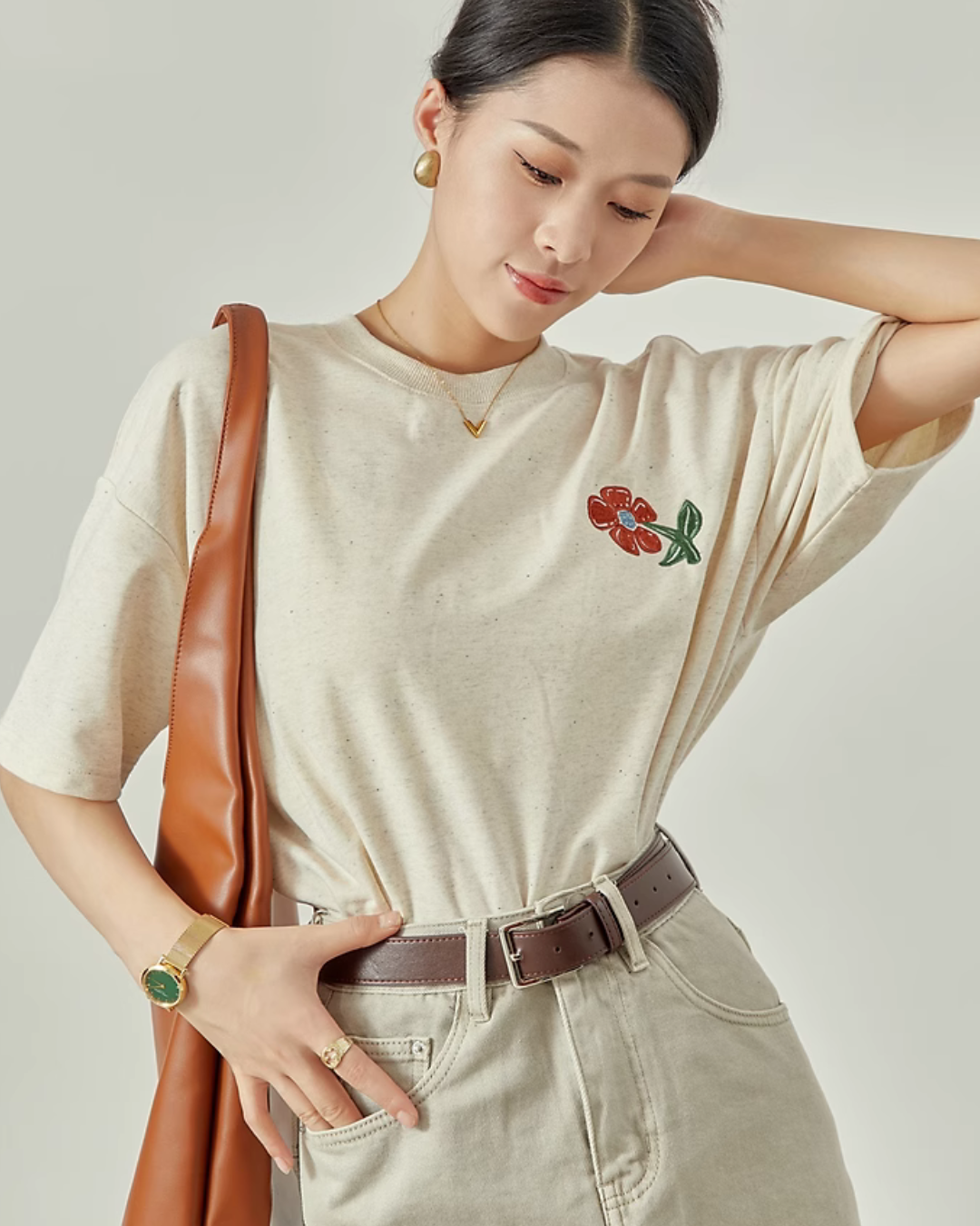 White Short Sleeve T-Shirt / Cream Denim Skirt LLA0030