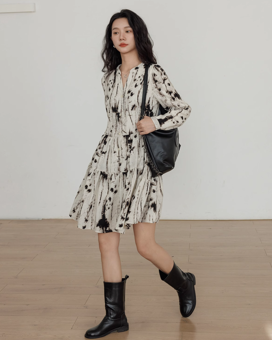 V-Neck Design Print Flare Dress VAS0003