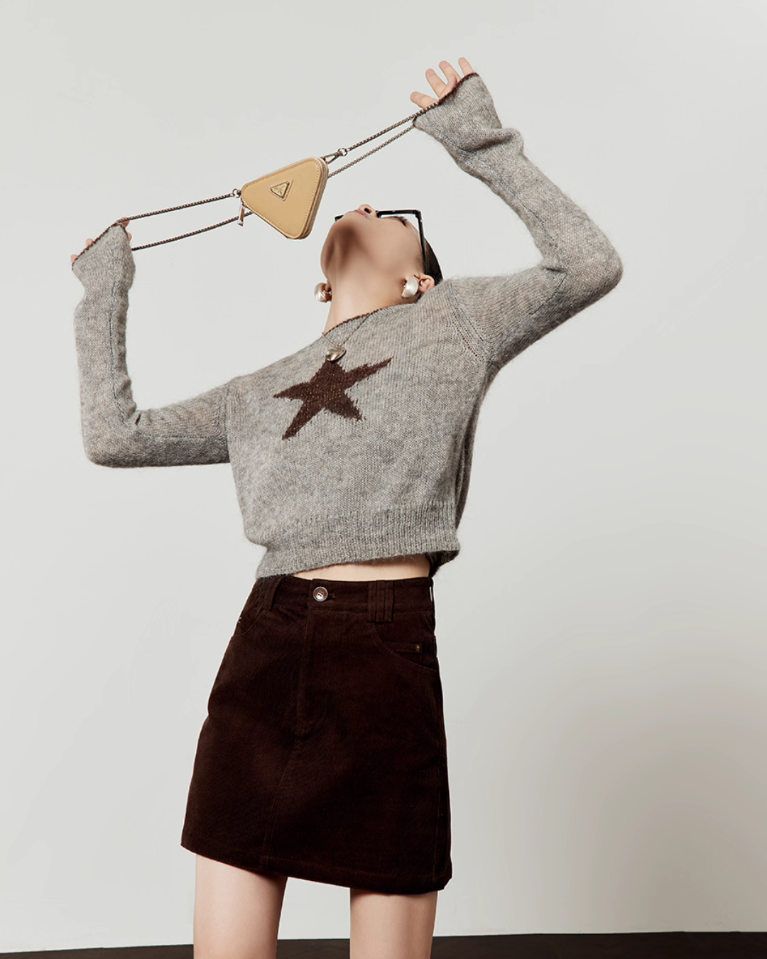 Star Round Neck Knit / A-line Mini Skirt LLA0539