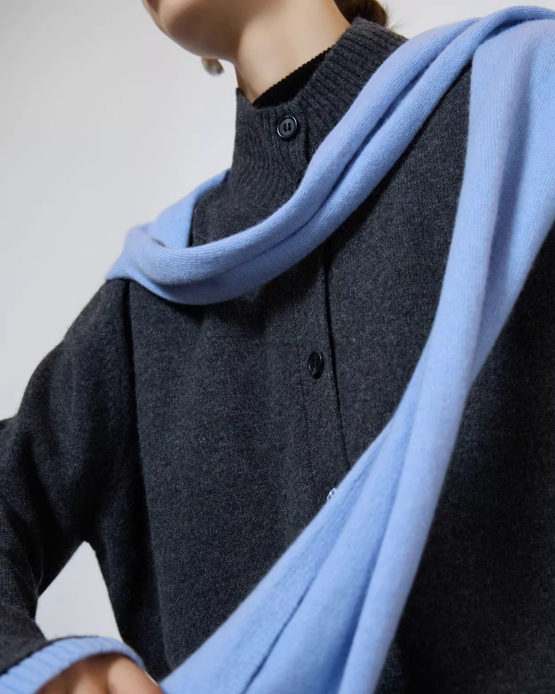 Gray Blue Color Block Design Knit SUY0002