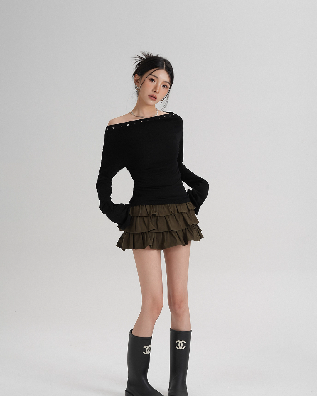 Off-Shoulder Long Sleeve Top SRS0354