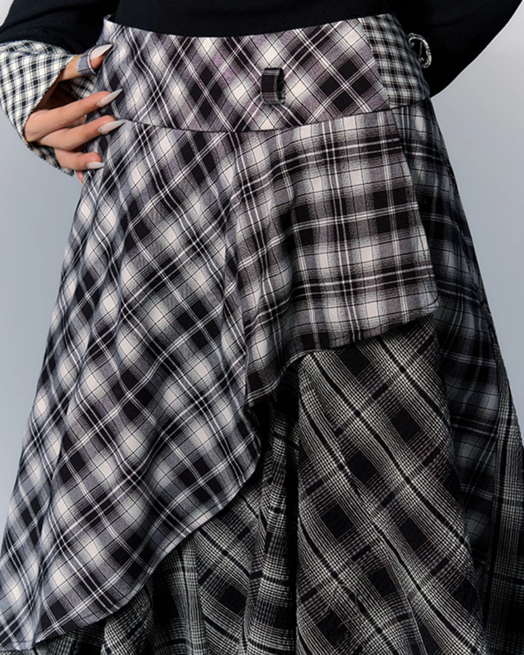 Paid Asymmetrical Long Skirt PUC0013