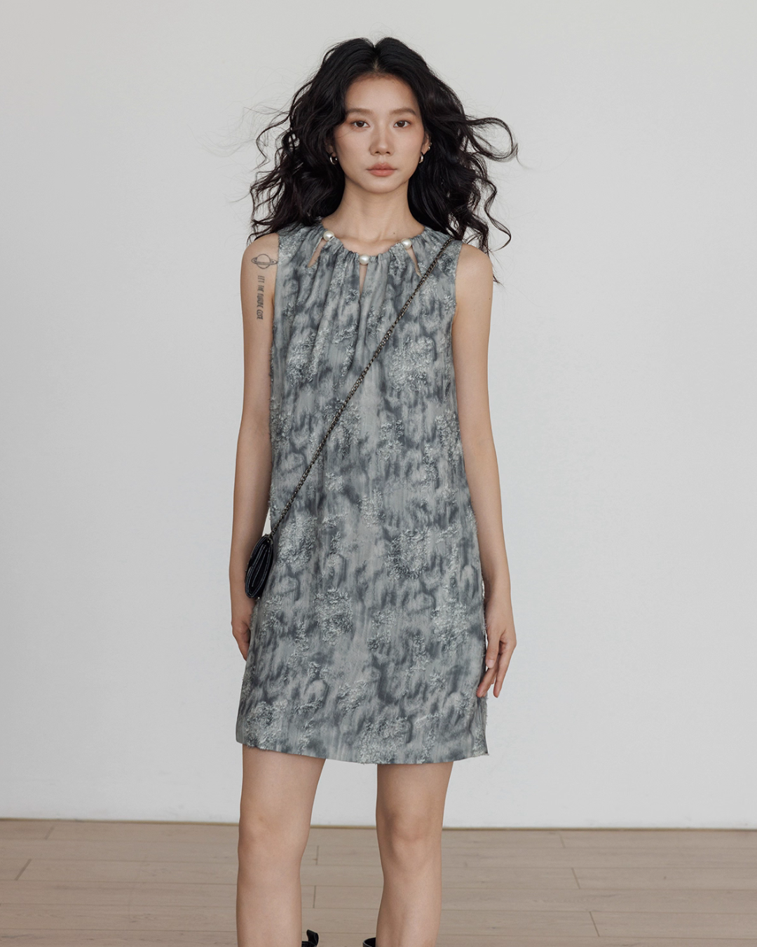 Round Neck Sleeveless Dress VAS0130