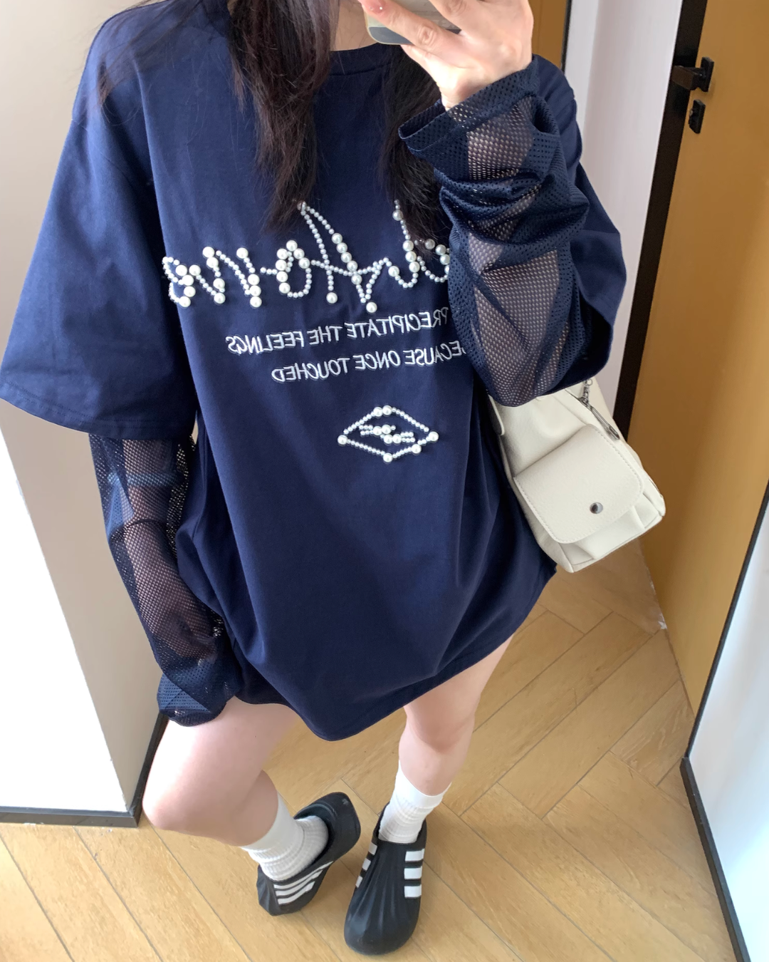Pearl Logo Mesh Sleeve Tops YLS0824