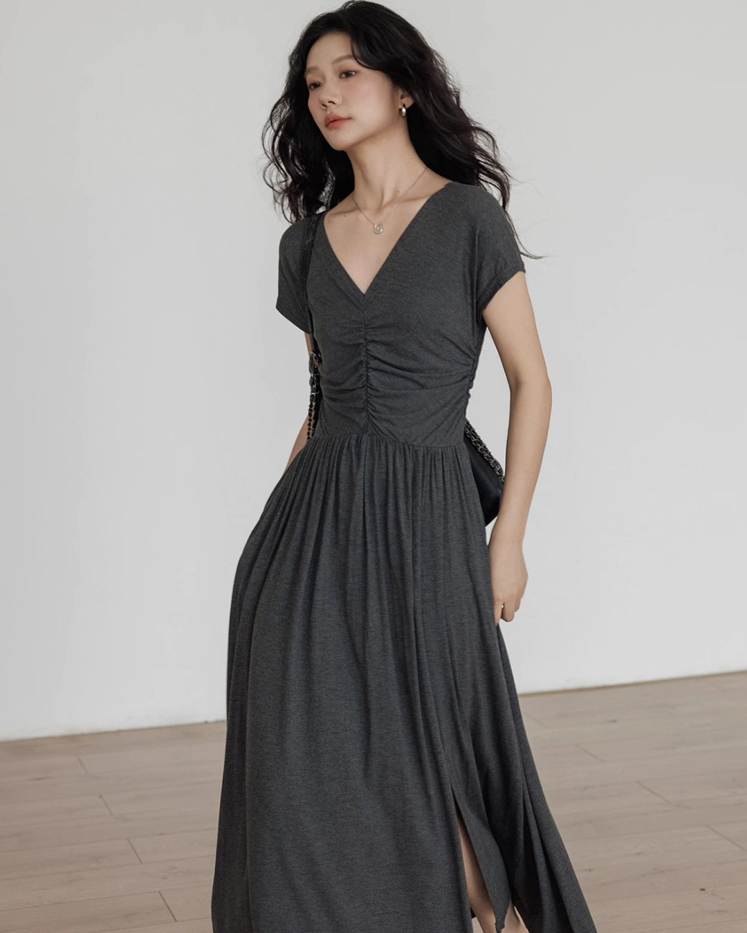 V-neck Relax Tight Dress VAS0026