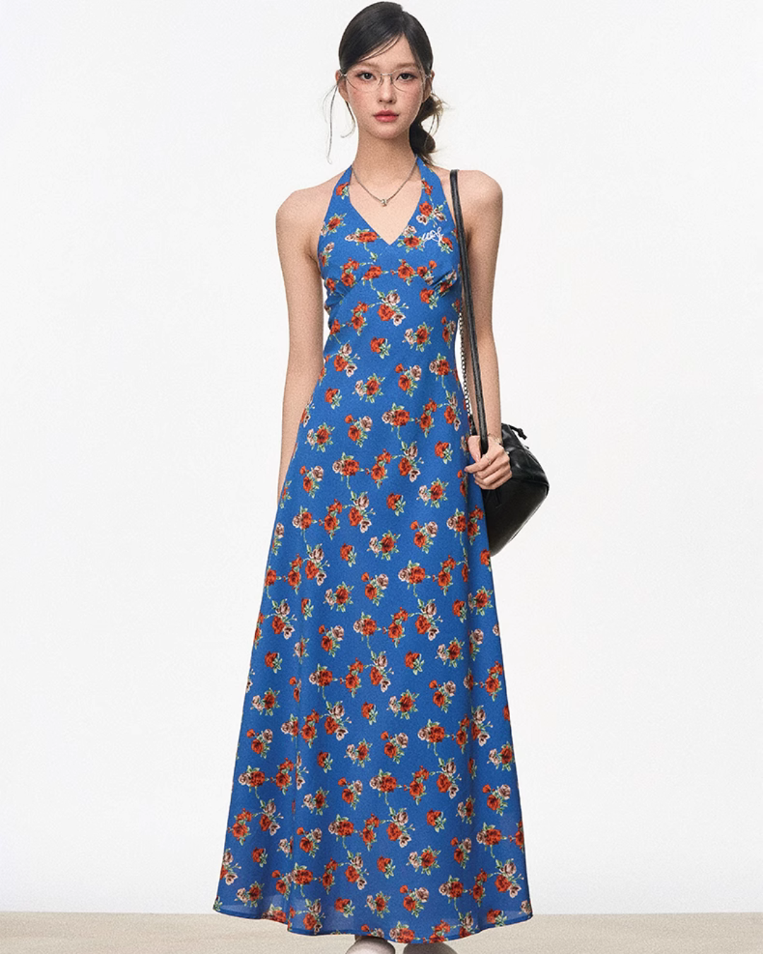 Halter Neck Floral Dress / Round Neck Cardigan WEO0049