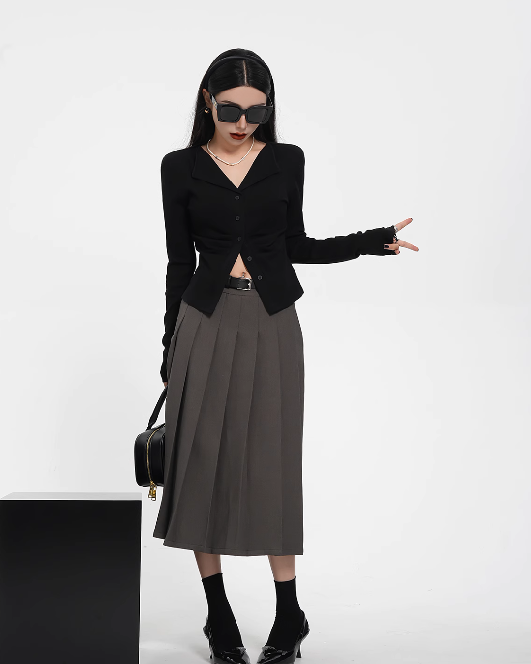 V-Neck Slim Knit Cardigan SRS0309