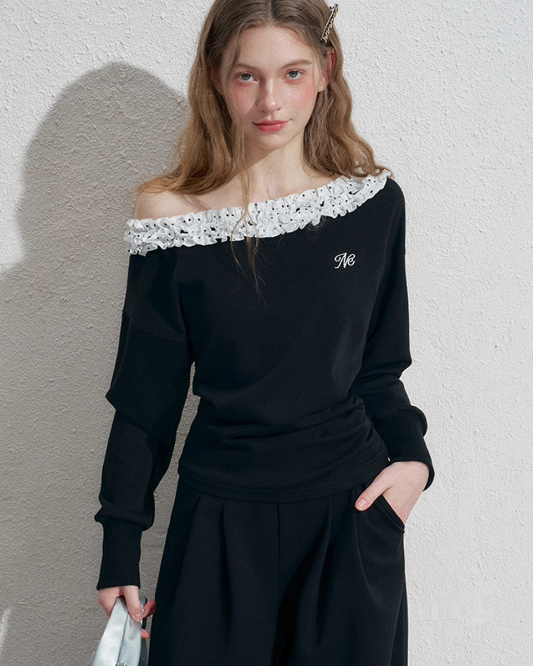 Frill Off-Shoulder Sweat Top / Wide Sweat Pants NEP0001