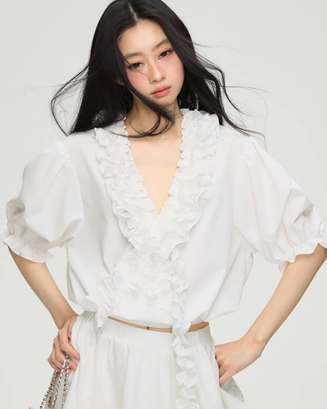 V-Neck Cream Lace Top / Asymmetrical Lace Skirt PUC0014