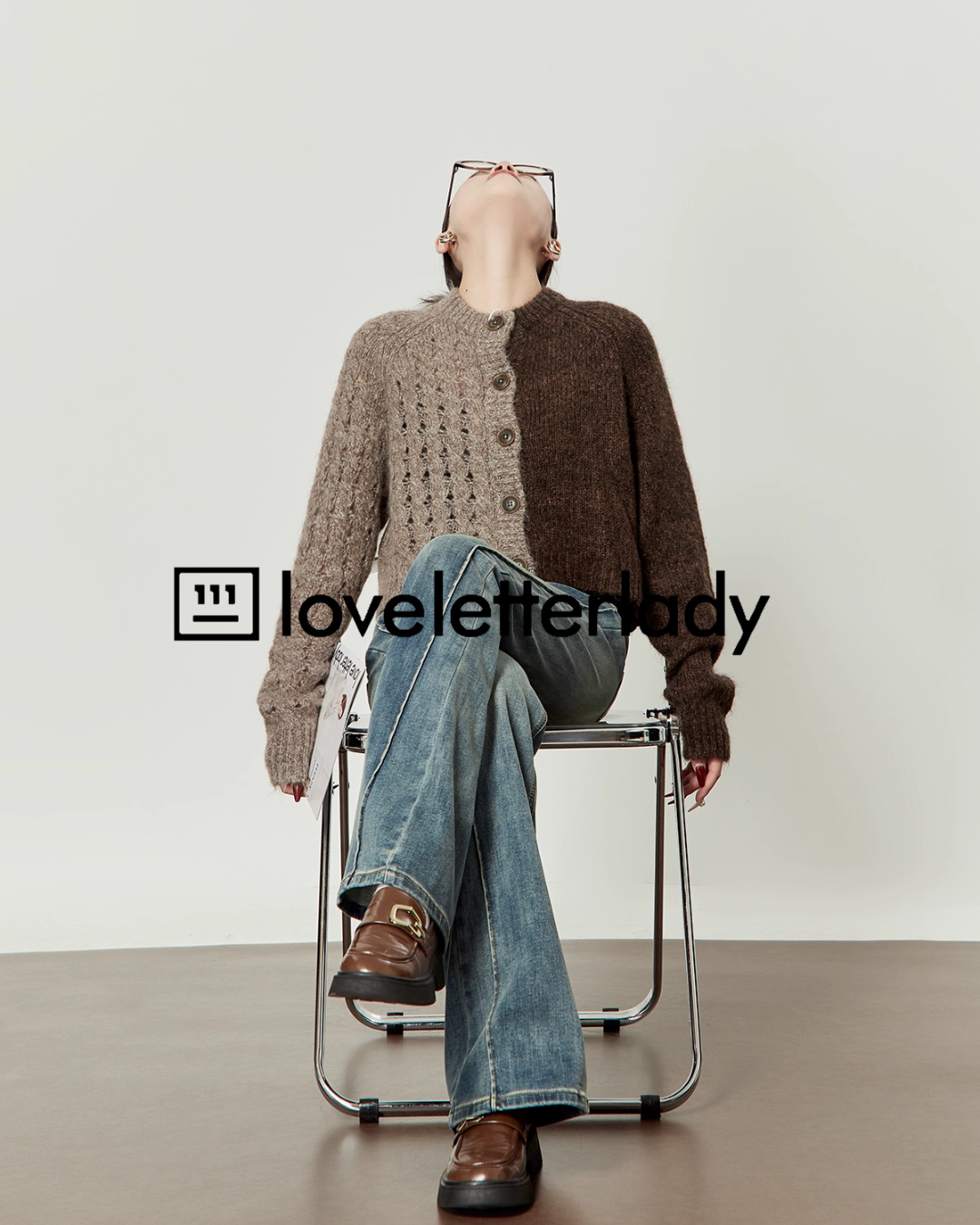 Round Neck Two Color Cardigan LLA0525