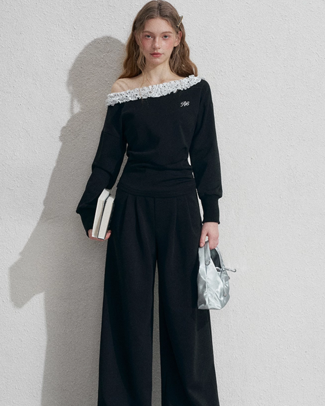 Frill Off-Shoulder Sweat Top / Wide Sweat Pants NEP0001
