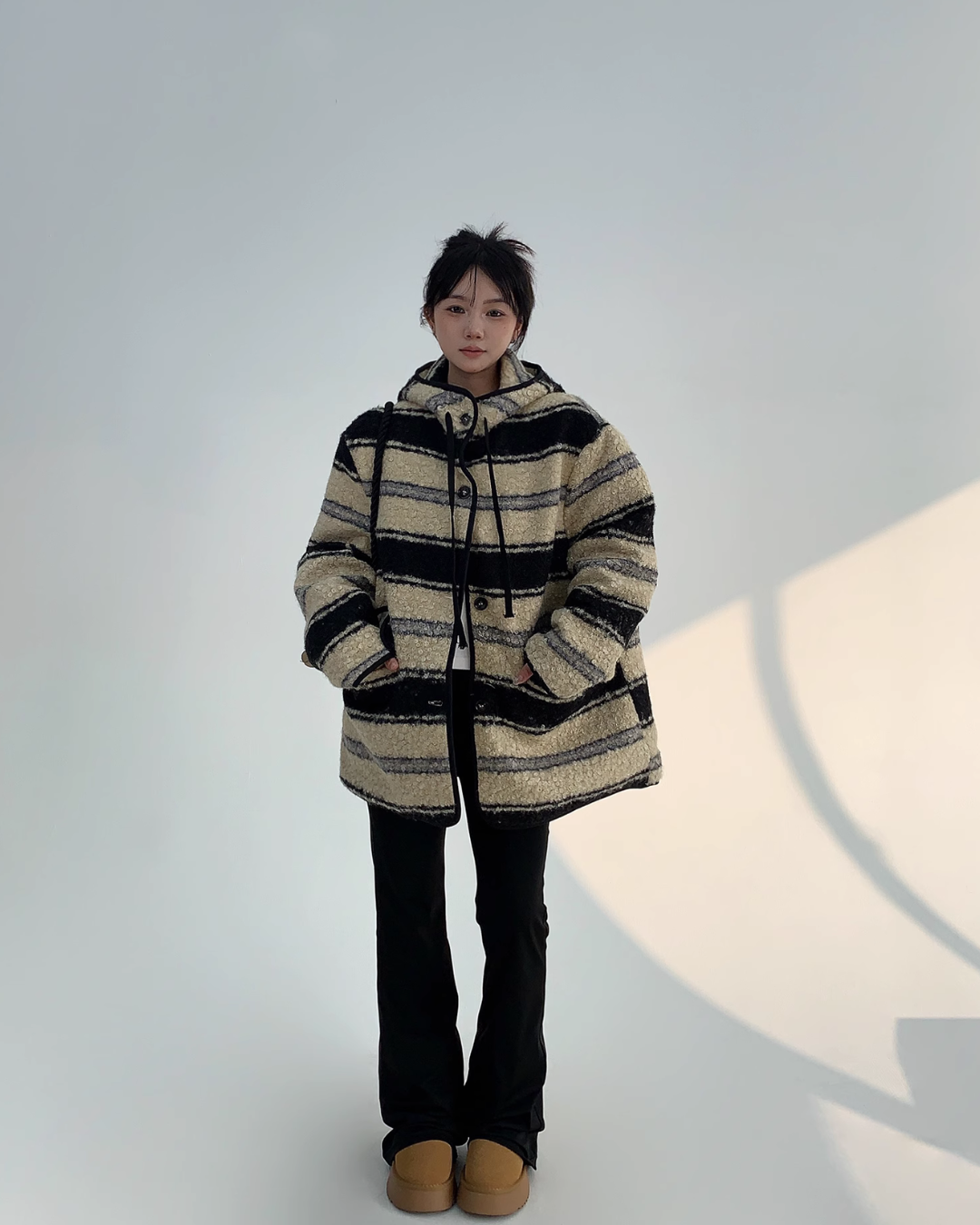 Border Hood Big Jacket YLS0578