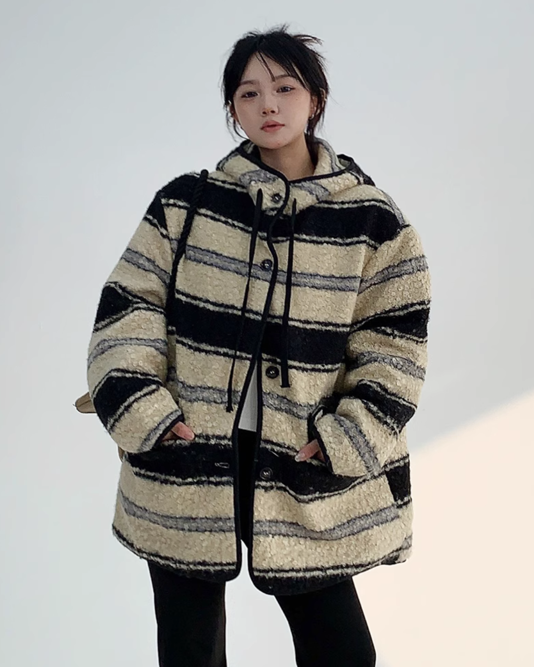 Border Hood Big Jacket YLS0578